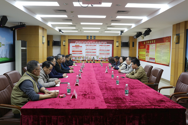 送祝福、暖企心、謀發(fā)展！——禪城區(qū)住建局領(lǐng)導(dǎo)一行新春走訪我司